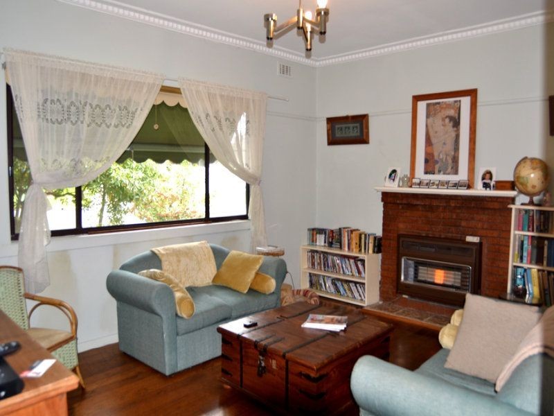 11 Donald Crescent, Dromana VIC 3936