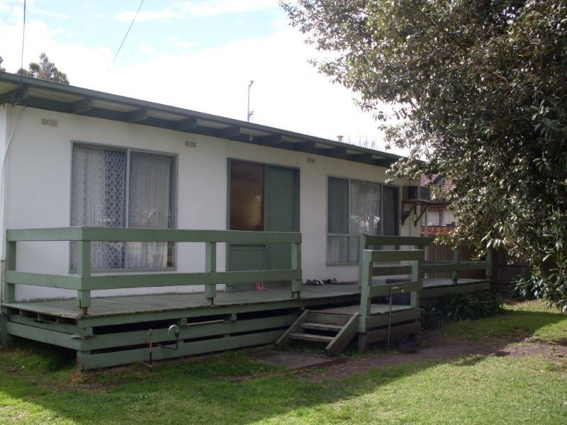 27 Iluka Street, Safety Beach VIC 3936