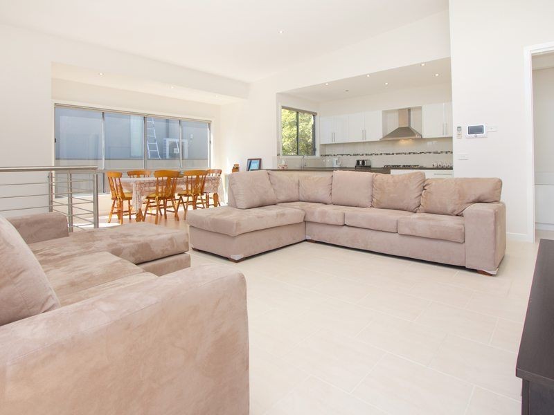 2/45 The Avenue, Mccrae VIC 3938