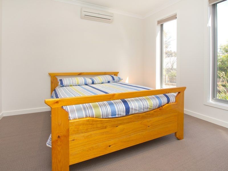 2/45 The Avenue, Mccrae VIC 3938