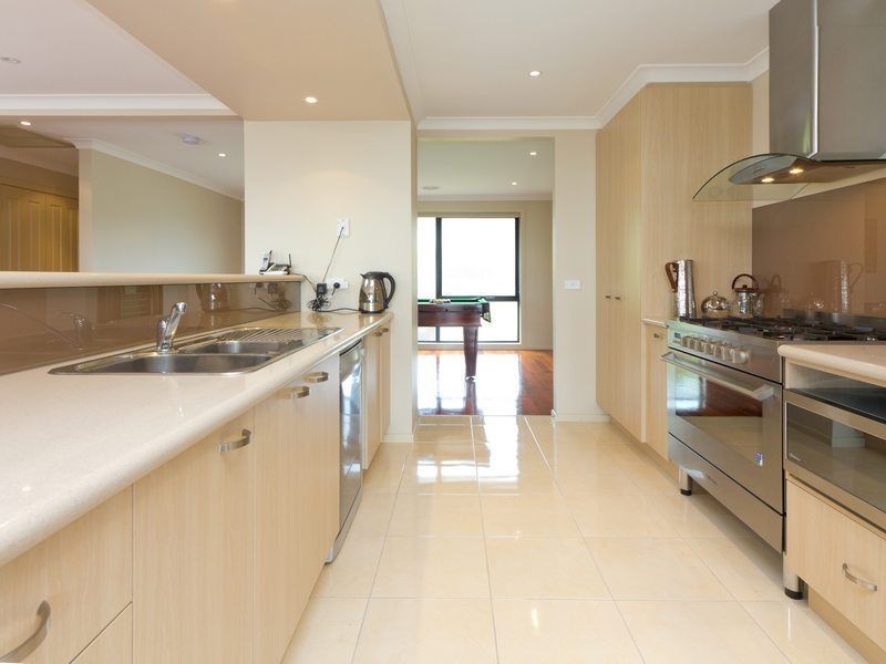 4 Bayvista Court, Mccrae VIC 3938