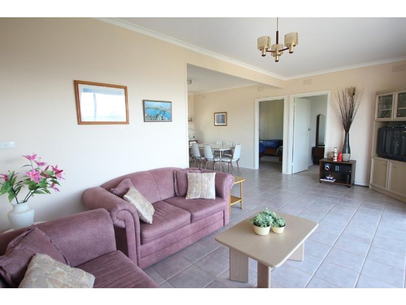 11 Coolangatta Terrace, Dromana VIC 3936