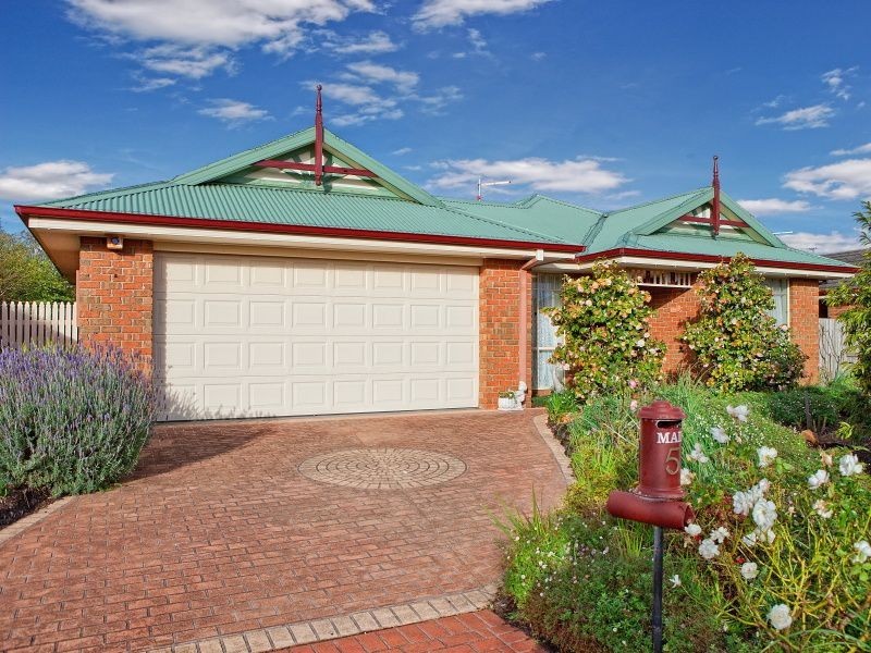 5 Sunrise Close, Safety Beach VIC 3936