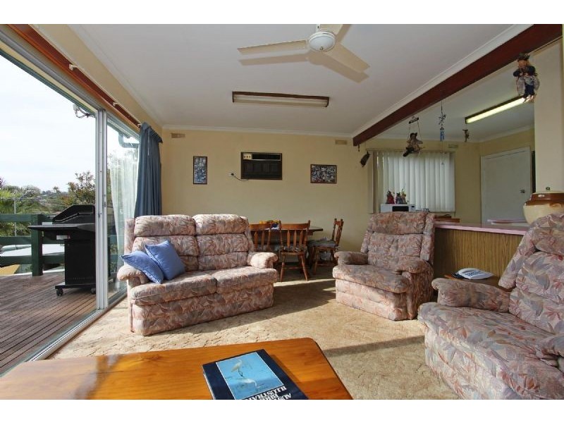 73 Rymer Avenue, Safety Beach VIC 3936