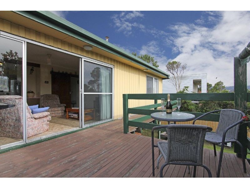 73 Rymer Avenue, Safety Beach VIC 3936