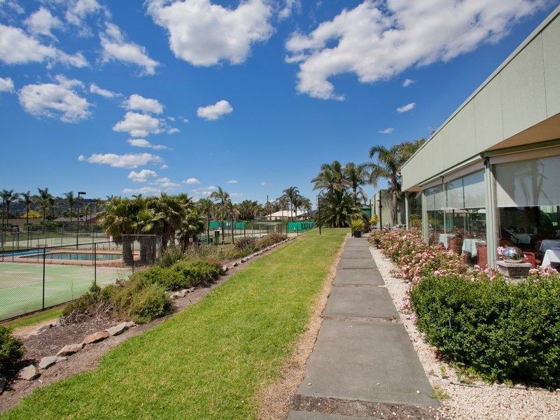 10 Country Club Drive, Safety Beach VIC 3936