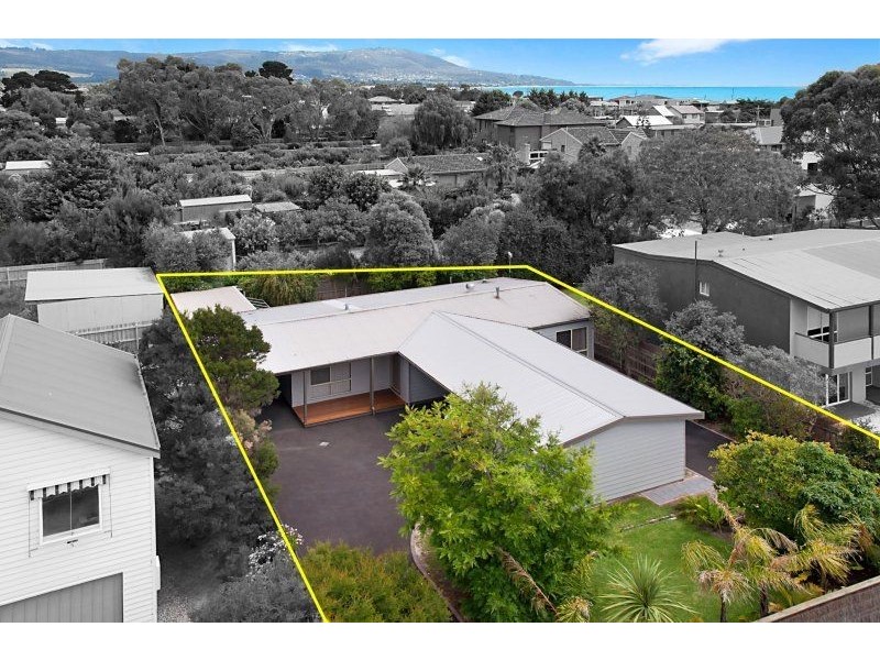 10 Evans Street, Safety Beach VIC 3936