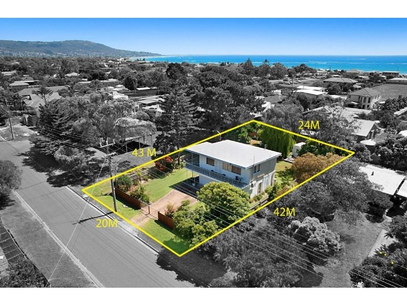89 Seaview Avenue, Safety Beach VIC 3936