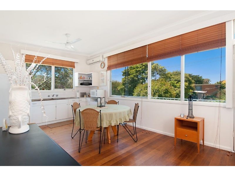 89 Seaview Avenue, Safety Beach VIC 3936