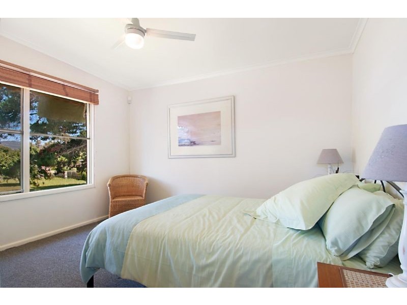 89 Seaview Avenue, Safety Beach VIC 3936