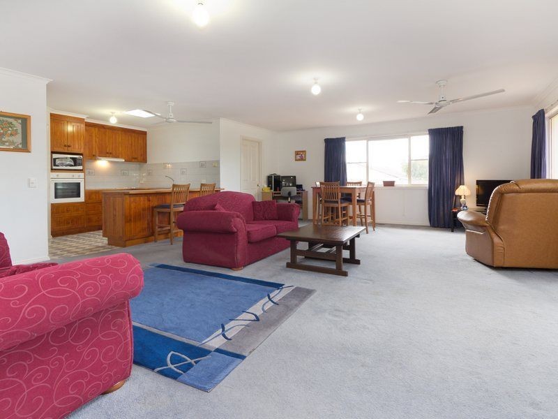 16 Julian Court, Dromana VIC 3936