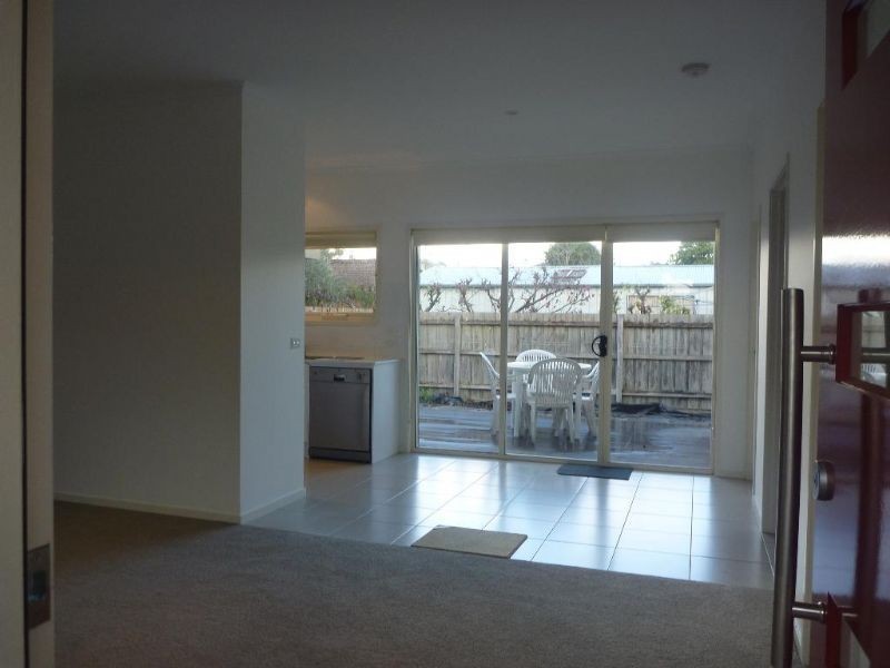2/24 Palm Grove, Dromana VIC 3936