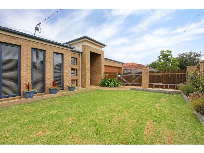 24 Watson Avenue, Dromana VIC 3936