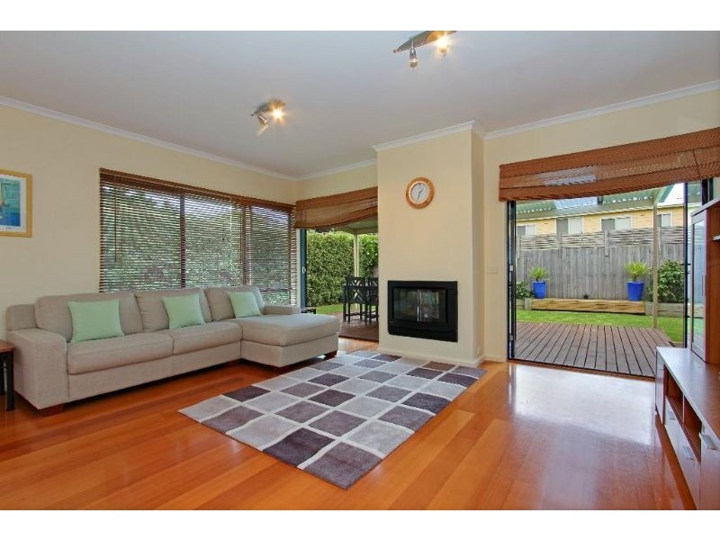 24 Watson Avenue, Dromana VIC 3936