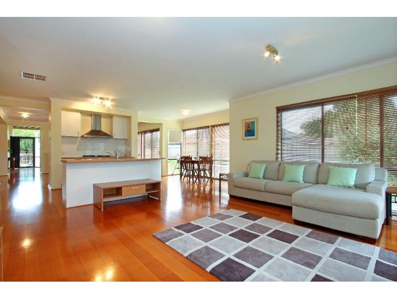 24 Watson Avenue, Dromana VIC 3936