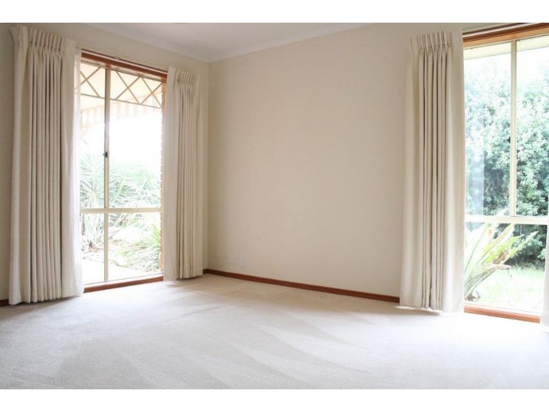 72 Victoria Street, Safety Beach VIC 3936