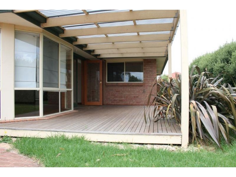 72 Victoria Street, Safety Beach VIC 3936