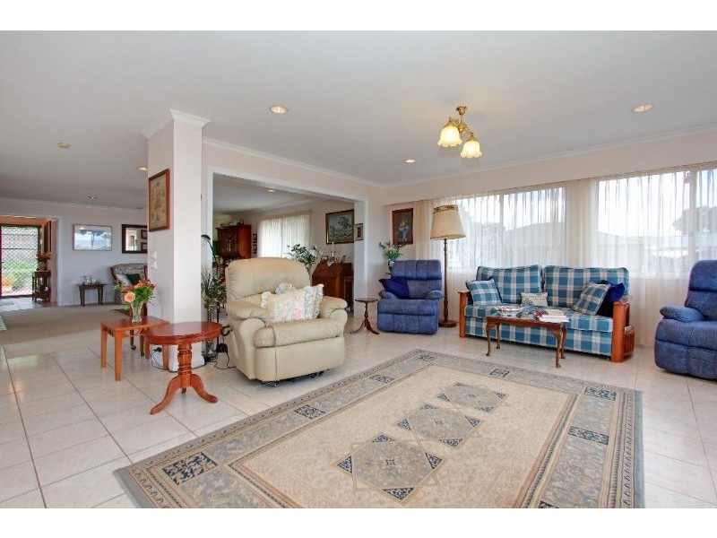 16 Hillview Street, Dromana VIC 3936