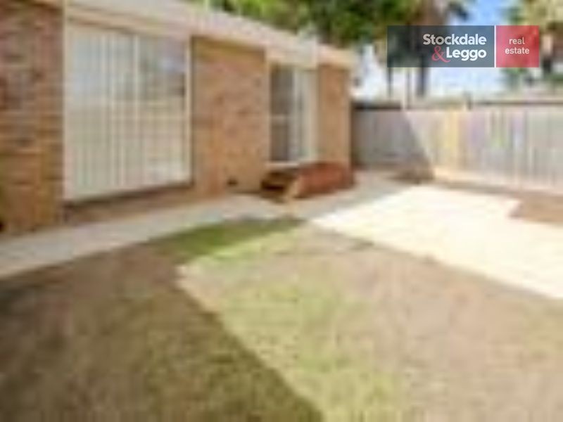 2/327 Dromana Parade, Safety Beach VIC 3936