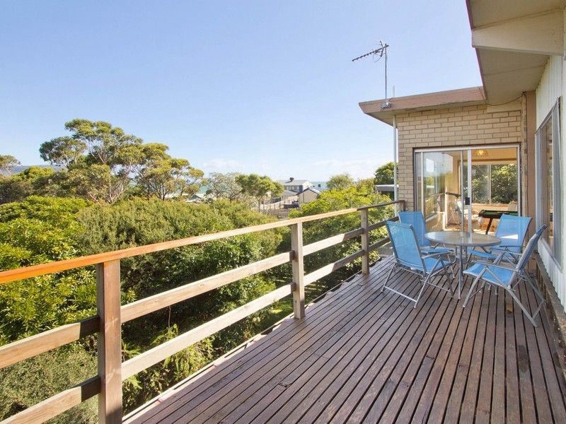 6 Bruce Road, Safety Beach VIC 3936