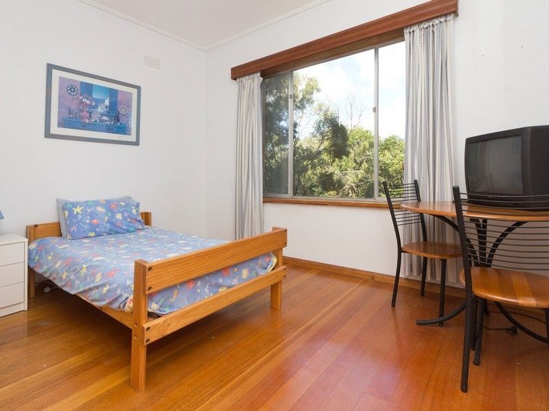 6 Bruce Road, Safety Beach VIC 3936