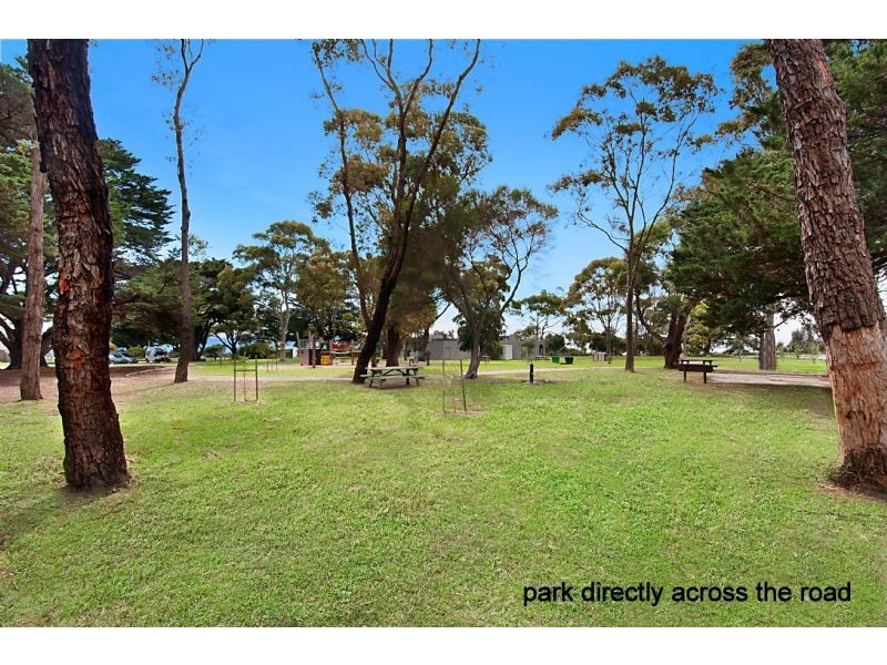 1/11 Codrington Street, Dromana VIC 3936