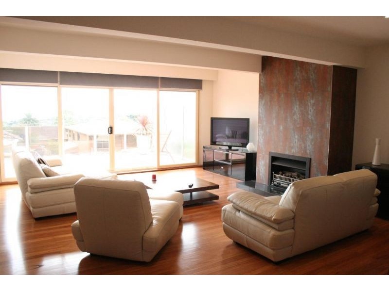 10 Beverley Street, Dromana VIC 3936