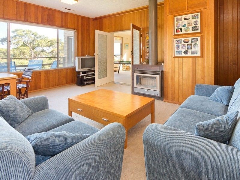 6 Bruce Road, Safety Beach VIC 3936