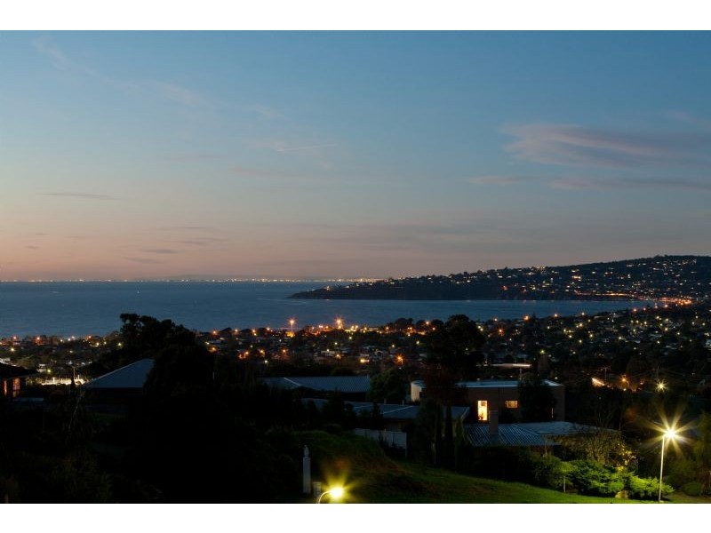 17 Somerset Drive, Dromana VIC 3936