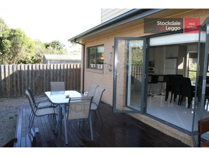 2/195 Eastbourne Road, Rosebud VIC 3939