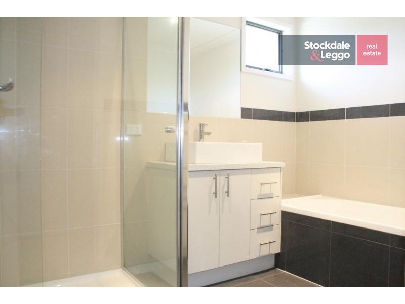 2/195 Eastbourne Road, Rosebud VIC 3939