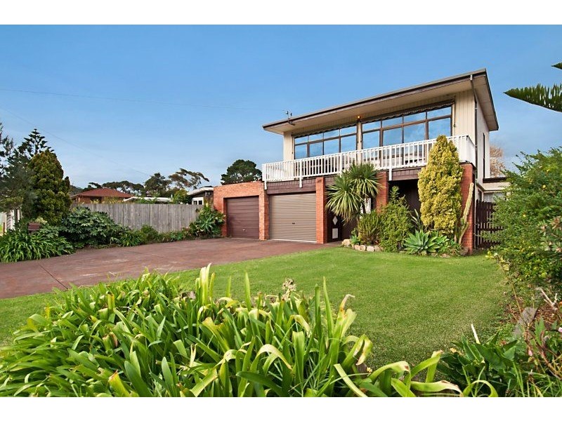 228 Dromana Parade, Safety Beach VIC 3936