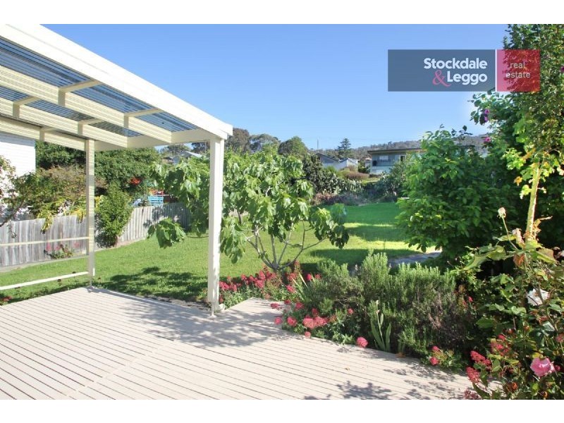 11 Coolangatta Terrace, Dromana VIC 3936