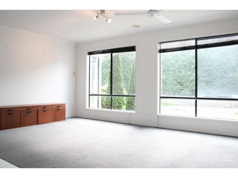 22 Fairway Crescent, Mccrae VIC 3938