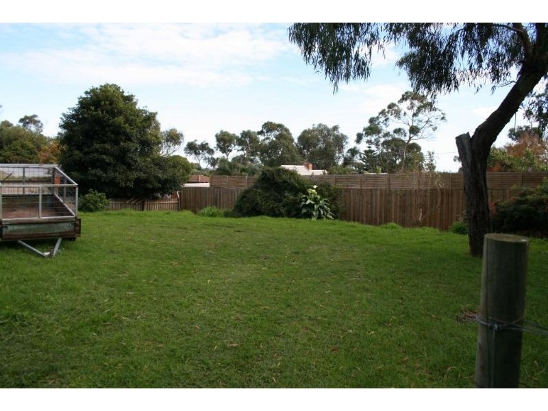 22 Fairway Crescent, Mccrae VIC 3938