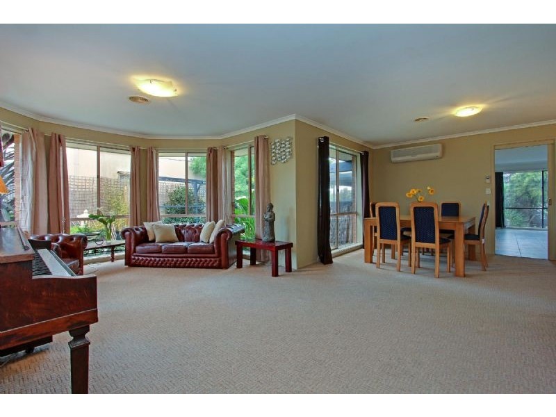 25 Lake View Drive, Safety Beach VIC 3936