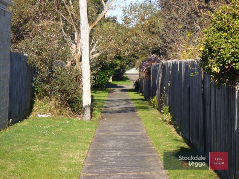 2/2 Morgan Court, Safety Beach VIC 3936