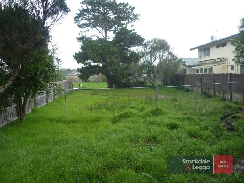 2/2 Morgan Court, Safety Beach VIC 3936