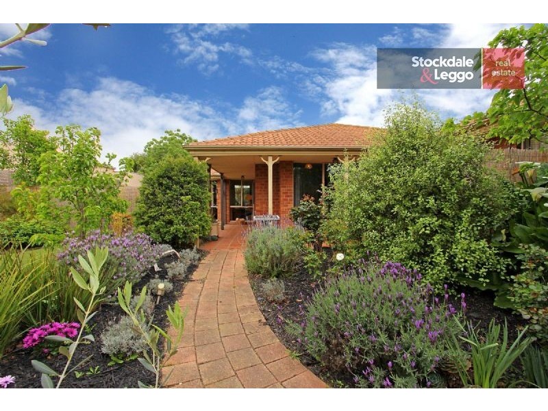 25 Lake View Drive, Safety Beach VIC 3936