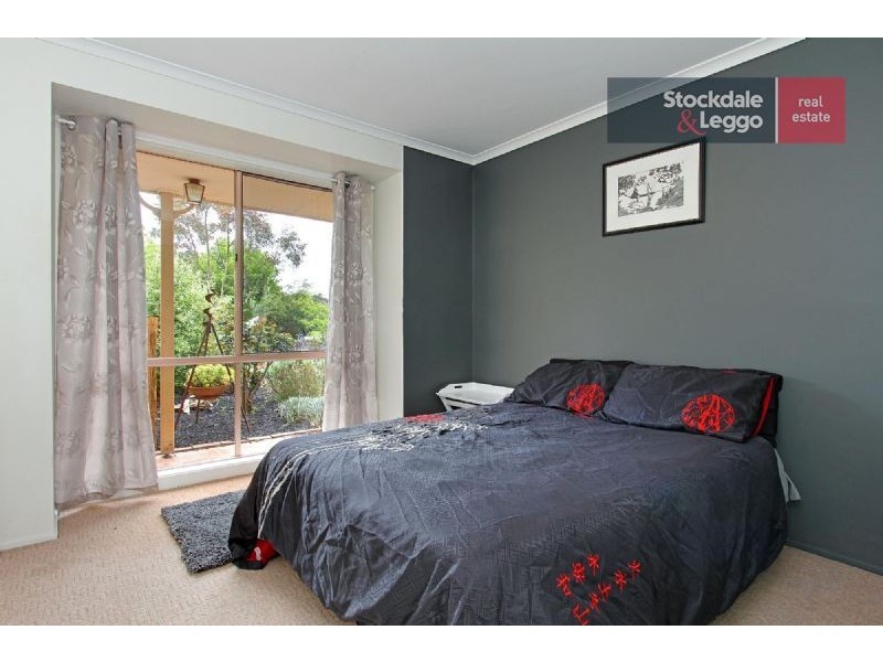 25 Lake View Drive, Safety Beach VIC 3936