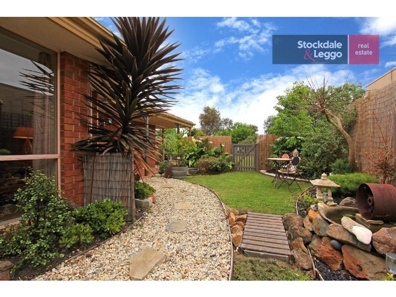 25 Lake View Drive, Safety Beach VIC 3936