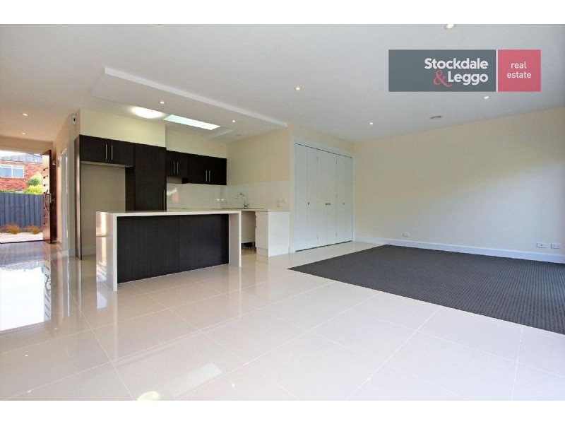2/10 James Street, Dromana VIC 3936