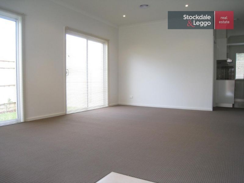 2/251 Dromana Parade, Safety Beach VIC 3936