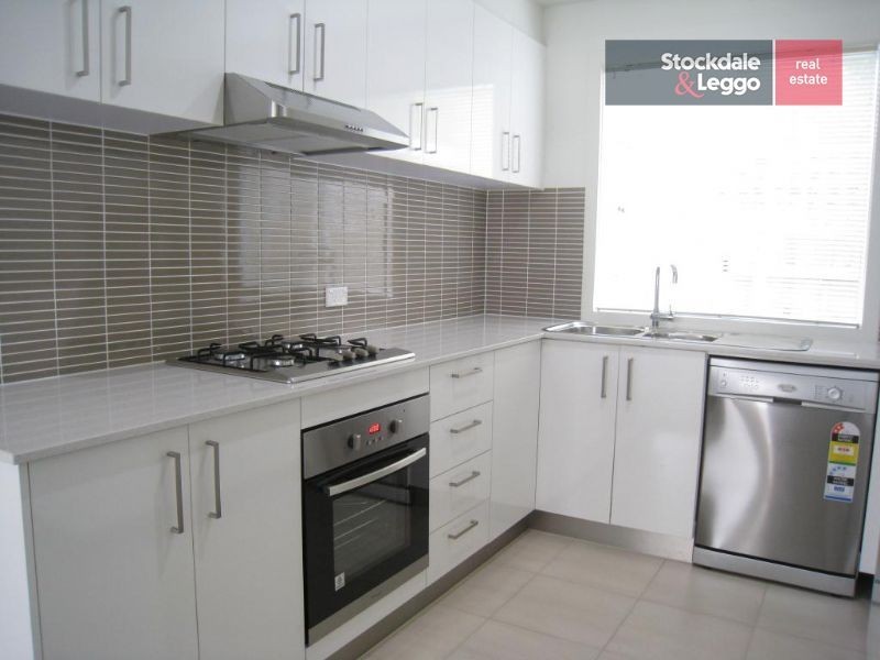 2/251 Dromana Parade, Safety Beach VIC 3936