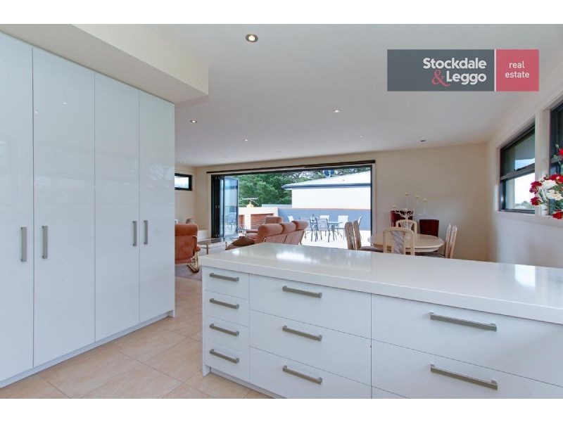 2/8 Permien Street, Dromana VIC 3936