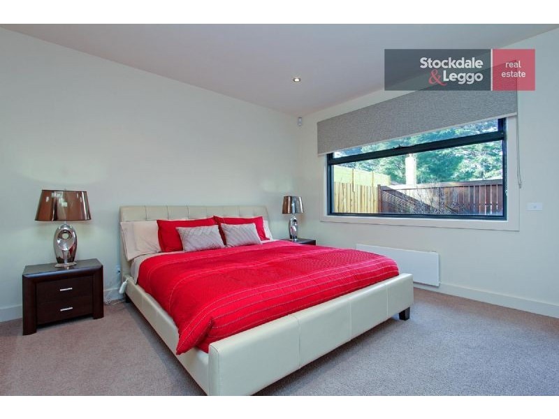 2/8 Permien Street, Dromana VIC 3936