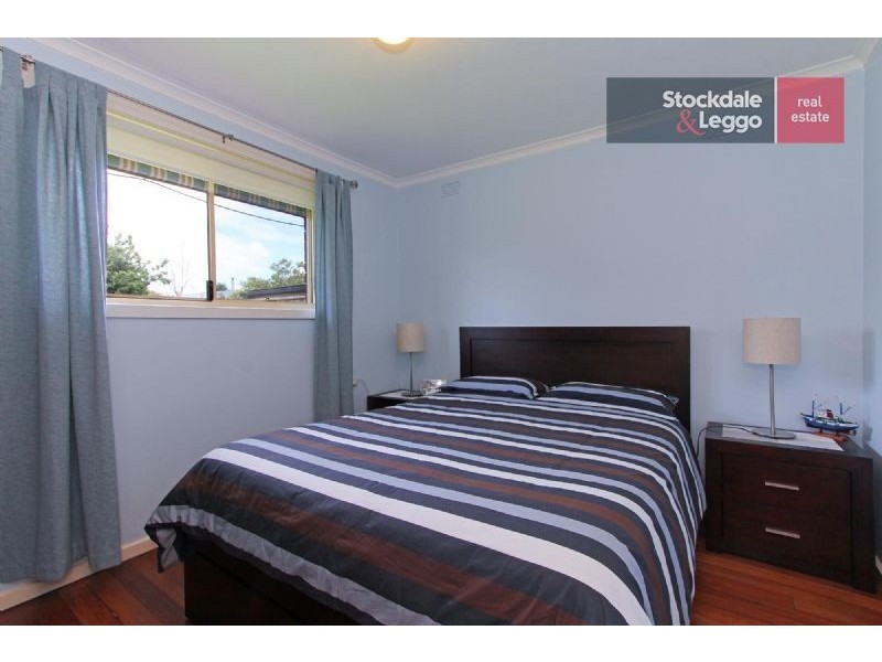 8 Tassel Road, Safety Beach VIC 3936