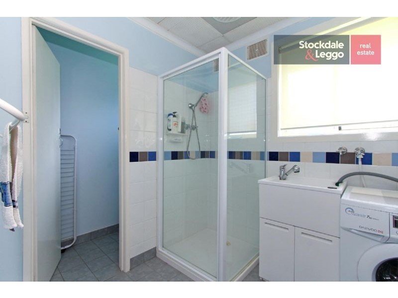 8 Tassel Road, Safety Beach VIC 3936