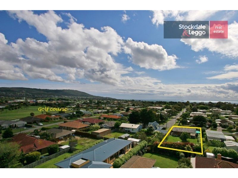 8 Tassel Road, Safety Beach VIC 3936