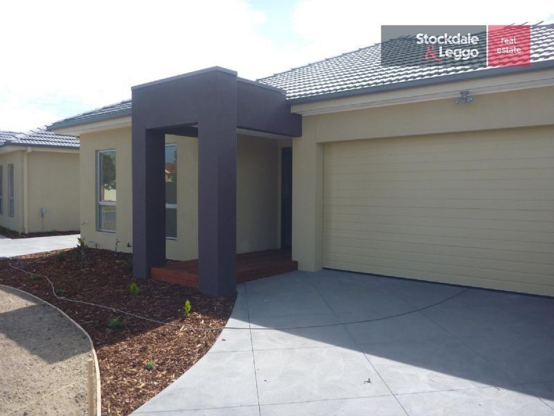 1/37 Seaview Avenue, Safety Beach VIC 3936